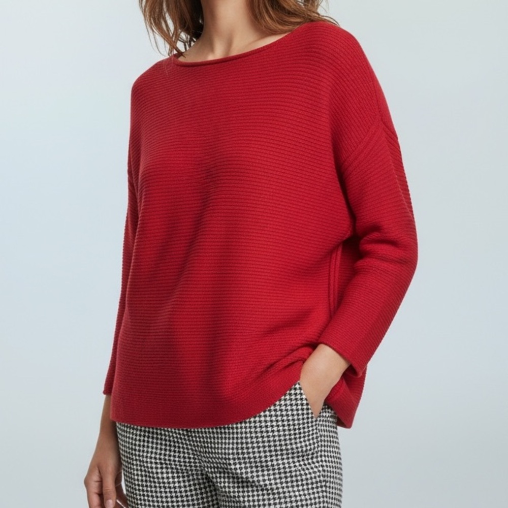 OLD NAVY · APPLE OF MY EYE OVERSIZED SLOUCHY KNIT SWEATER - MEDIUM